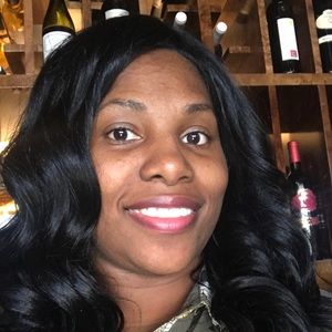 Meet your Posher, Kendra